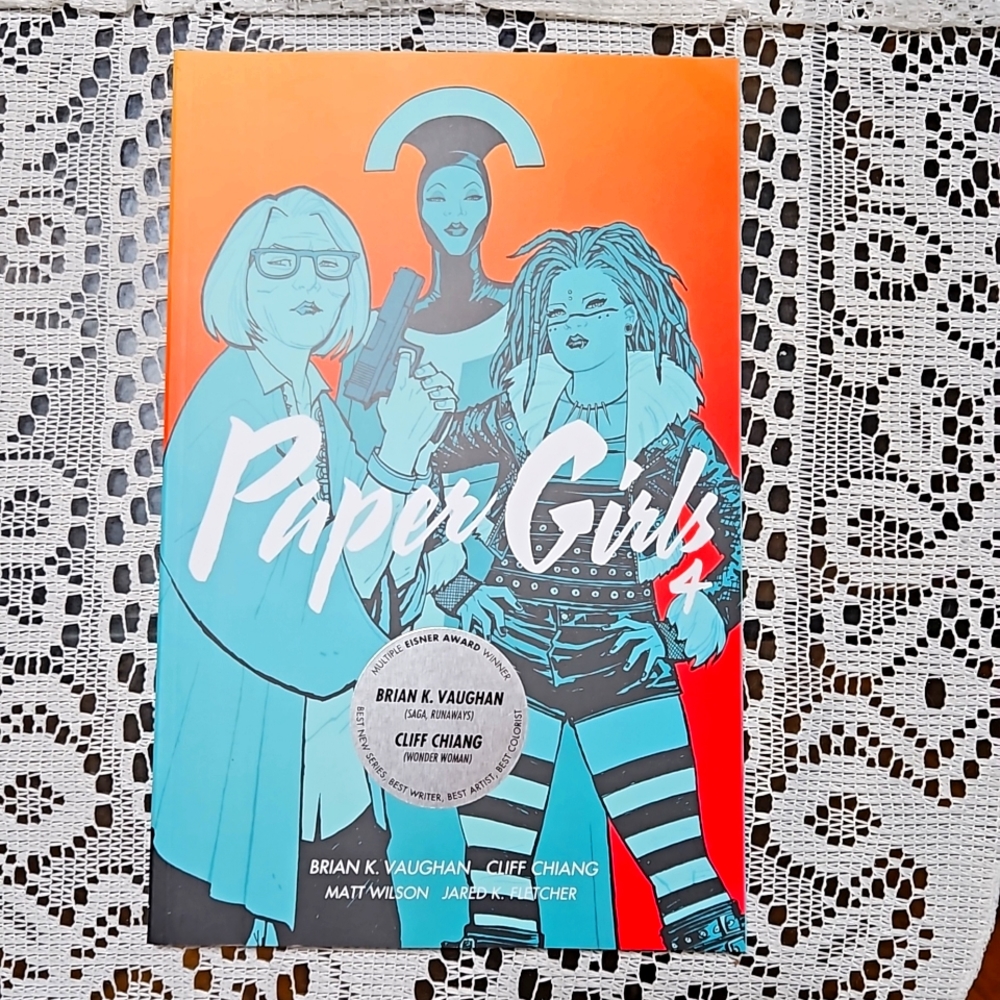 Paper Girls Vol 04